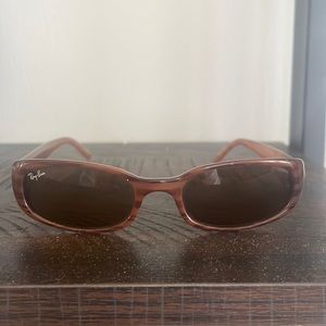 Ray-Ban Sidestreet Sunglasses Sunglasses with Tortoise Color Frames